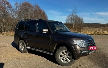 Mitsubishi Pajero IV, 2015 год, 2 900 000 рублей, 15 фотография