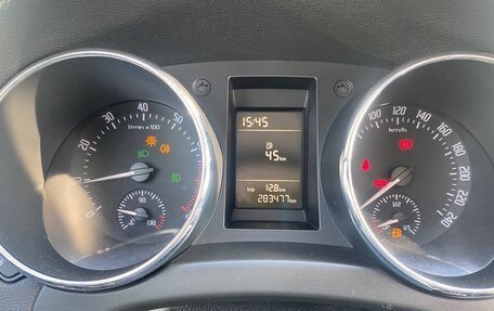 Skoda Yeti I рестайлинг, 2010 год, 700 000 рублей, 17 фотография