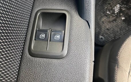 Skoda Yeti I рестайлинг, 2010 год, 700 000 рублей, 18 фотография