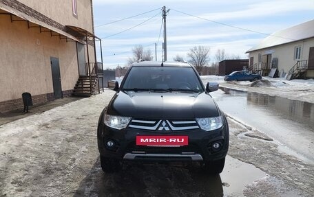 Mitsubishi Pajero Sport II рестайлинг, 2014 год, 2 050 000 рублей, 3 фотография