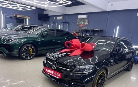 Mercedes-Benz C-Класс, 2018 год, 4 000 000 рублей, 13 фотография