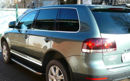 Volkswagen Touareg III, 2009 год, 1 570 000 рублей, 2 фотография