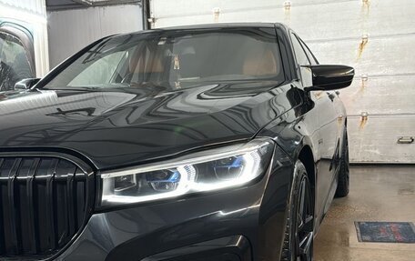 BMW 7 серия, 2016 год, 3 350 000 рублей, 2 фотография