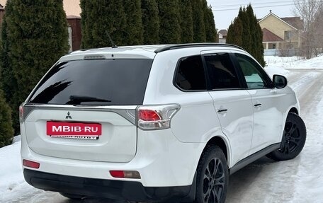 Mitsubishi Outlander III рестайлинг 3, 2012 год, 1 190 000 рублей, 9 фотография