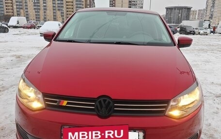 Volkswagen Polo VI (EU Market), 2011 год, 960 000 рублей, 2 фотография