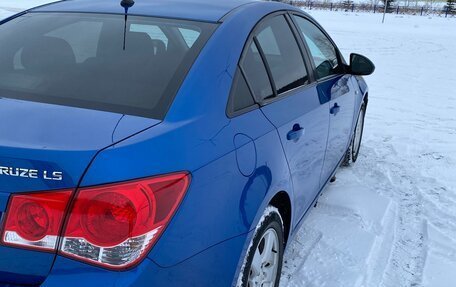 Chevrolet Cruze II, 2011 год, 690 000 рублей, 7 фотография