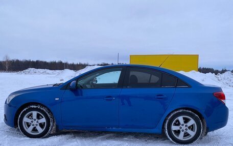 Chevrolet Cruze II, 2011 год, 690 000 рублей, 3 фотография