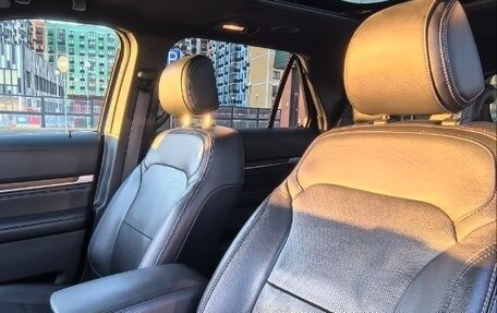 Ford Explorer VI, 2017 год, 3 500 000 рублей, 11 фотография