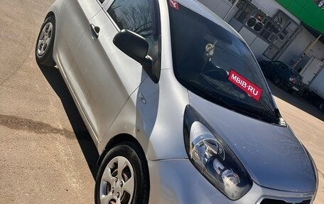 KIA Picanto II, 2011 год, 720 000 рублей, 2 фотография