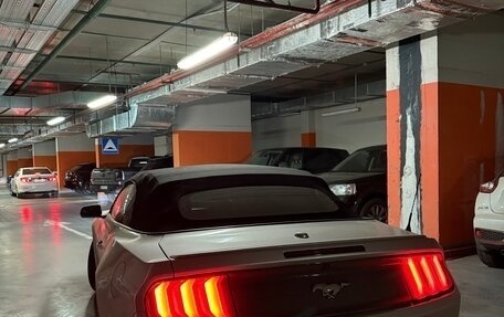 Ford Mustang VI рестайлинг, 2017 год, 2 900 000 рублей, 3 фотография