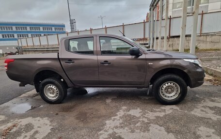 Mitsubishi L200 IV рестайлинг, 2017 год, 2 500 000 рублей, 2 фотография
