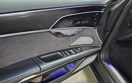 Audi A8, 2019 год, 5 700 000 рублей, 10 фотография
