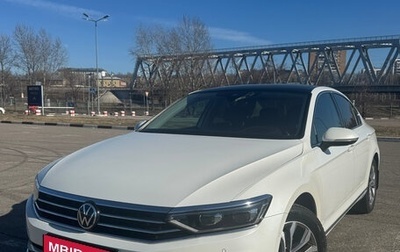 Volkswagen Passat B8 рестайлинг, 2021 год, 4 000 000 рублей, 1 фотография