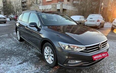 Volkswagen Passat B8 рестайлинг, 2020 год, 2 450 000 рублей, 3 фотография