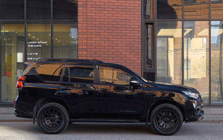 Toyota Land Cruiser Prado 150 рестайлинг 2, 2019 год, 9 500 000 рублей, 6 фотография