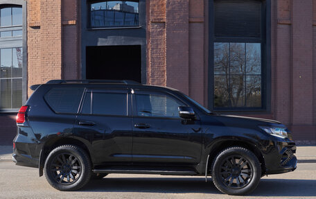 Toyota Land Cruiser Prado 150 рестайлинг 2, 2019 год, 9 500 000 рублей, 12 фотография