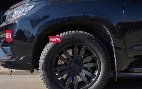 Toyota Land Cruiser Prado 150 рестайлинг 2, 2019 год, 9 500 000 рублей, 13 фотография