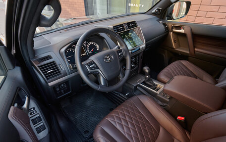 Toyota Land Cruiser Prado 150 рестайлинг 2, 2019 год, 9 500 000 рублей, 17 фотография
