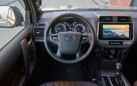 Toyota Land Cruiser Prado 150 рестайлинг 2, 2019 год, 9 500 000 рублей, 18 фотография