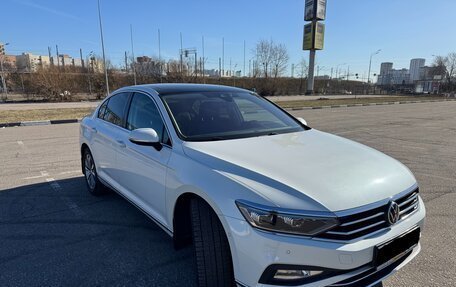 Volkswagen Passat B8 рестайлинг, 2021 год, 4 000 000 рублей, 3 фотография