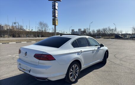 Volkswagen Passat B8 рестайлинг, 2021 год, 4 000 000 рублей, 20 фотография