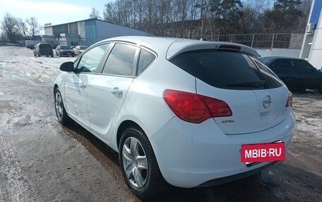 Opel Astra J, 2012 год, 525 000 рублей, 3 фотография