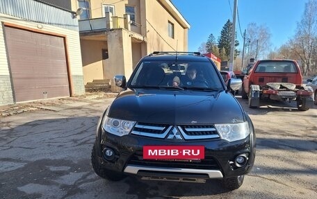 Mitsubishi Pajero Sport II рестайлинг, 2014 год, 1 980 000 рублей, 2 фотография