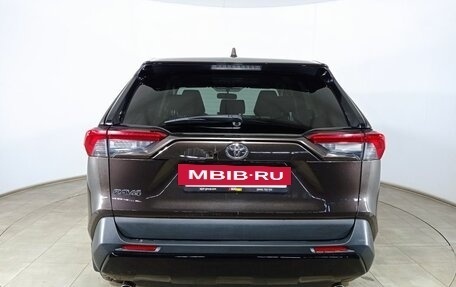 Toyota RAV4, 2019 год, 2 680 000 рублей, 6 фотография