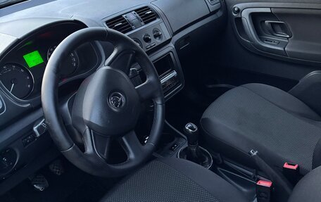 Skoda Fabia II, 2013 год, 900 000 рублей, 15 фотография