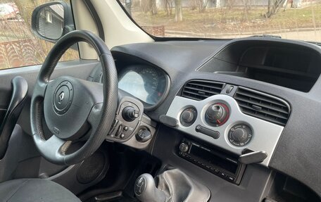 Renault Kangoo II рестайлинг, 2012 год, 670 000 рублей, 18 фотография