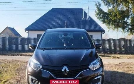 Renault Kaptur I рестайлинг, 2017 год, 1 600 000 рублей, 5 фотография