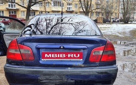 Mitsubishi Carisma I, 2002 год, 250 000 рублей, 2 фотография