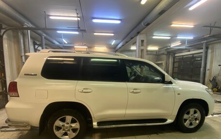 Toyota Land Cruiser 200, 2011 год, 3 120 000 рублей, 8 фотография