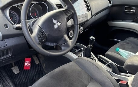 Mitsubishi Outlander III рестайлинг 3, 2007 год, 1 090 000 рублей, 9 фотография