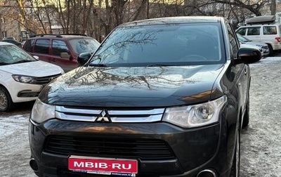 Mitsubishi Outlander III рестайлинг 3, 2014 год, 1 360 000 рублей, 1 фотография