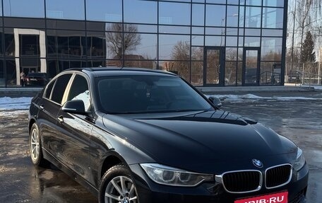 BMW 3 серия, 2014 год, 1 640 000 рублей, 1 фотография