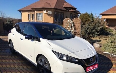 Nissan Leaf II, 2019 год, 1 820 000 рублей, 1 фотография