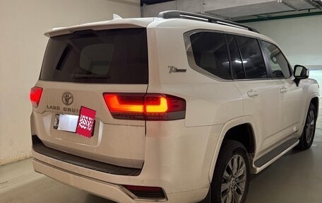 Toyota Land Cruiser, 2022 год, 12 000 000 рублей, 5 фотография