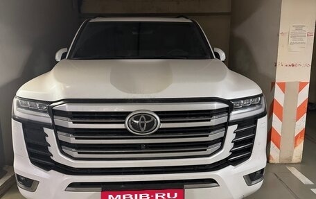 Toyota Land Cruiser, 2022 год, 12 000 000 рублей, 9 фотография