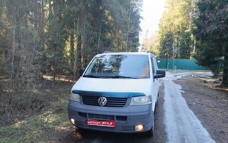 Volkswagen Transporter T5 рестайлинг, 2006 год, 875 000 рублей, 1 фотография