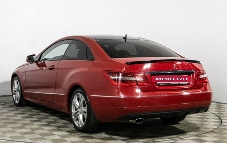 Mercedes-Benz E-Класс, 2012 год, 1 450 000 рублей, 7 фотография