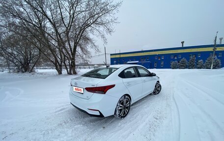 Hyundai Solaris II рестайлинг, 2017 год, 1 360 000 рублей, 3 фотография