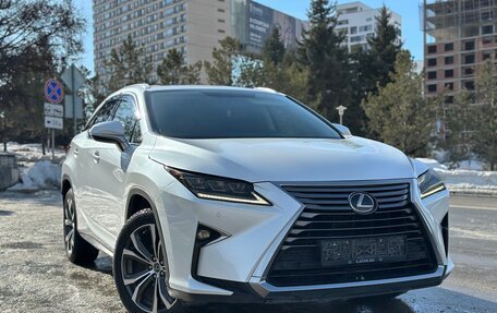 Lexus RX IV рестайлинг, 2018 год, 4 500 000 рублей, 3 фотография