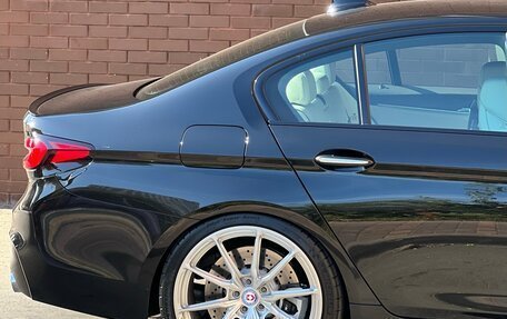 BMW 5 серия, 2018 год, 6 390 000 рублей, 13 фотография
