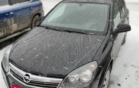Opel Astra H, 2012 год, 2 фотография