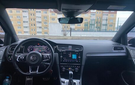 Volkswagen Golf VII, 2018 год, 2 050 000 рублей, 17 фотография