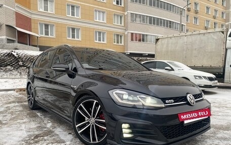 Volkswagen Golf VII, 2018 год, 2 050 000 рублей, 21 фотография