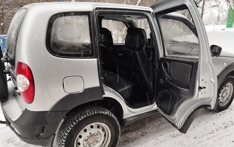 Chevrolet Niva I рестайлинг, 2010 год, 435 000 рублей, 8 фотография