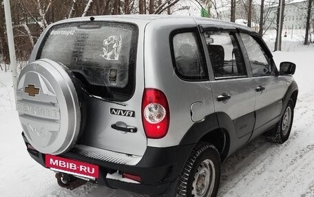 Chevrolet Niva I рестайлинг, 2010 год, 435 000 рублей, 5 фотография