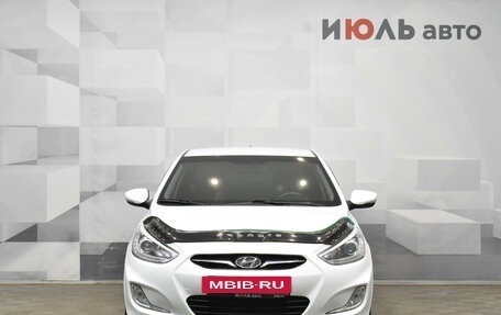 Hyundai Solaris II рестайлинг, 2013 год, 1 030 000 рублей, 2 фотография